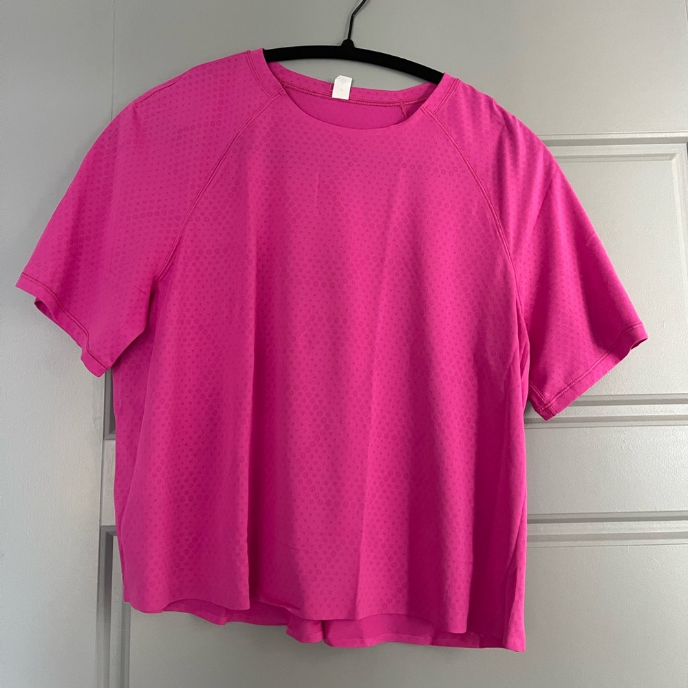 lululemon fast and free race length t-shirt
sonic pink
size 8